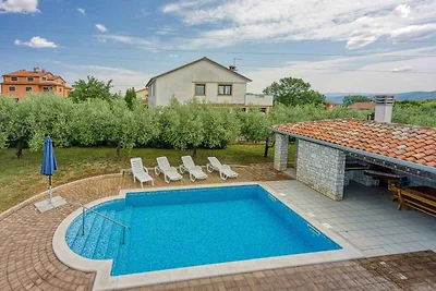 Villa mit privatem Pool und Garten