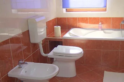 Ferienwohnung mit Klimaanlage und Parkplatz