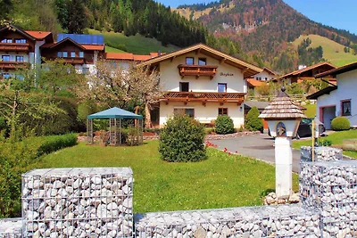 FerienWohnung mit Balkon und Garten