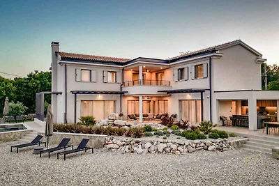 Villa mit Pool