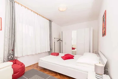 Ferienwohnung mit Klimaanlage und Balkon