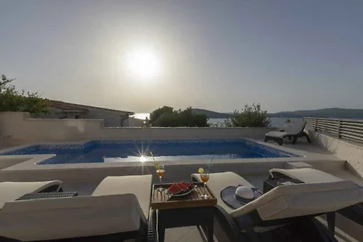 Villa mit Pool