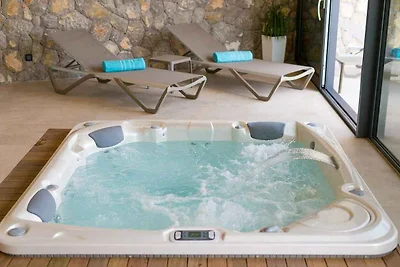 Villa mit Pool