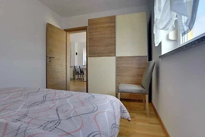 Ferienwohnung mit Klimaanlage, Balkon und