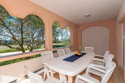 Ferienwohnung mit Klimaanlage und Terrasse di