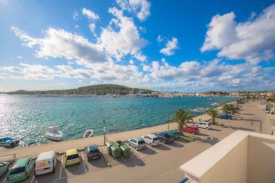 Appartamento Vacanza con famiglia Rogoznica