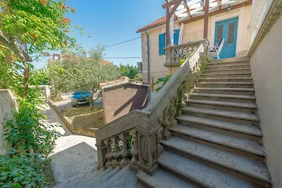 Gemütliche Ferienwohnung Rustica in Sukošan m