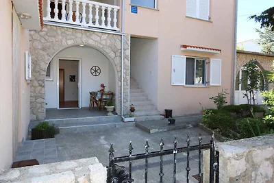 Ferienwohnung mit Balkon und Klimaanlage