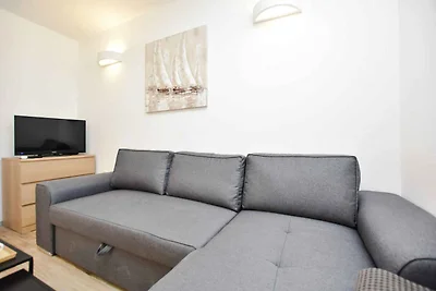 Ferienwohnung mit Klimaanlage und Balkon in d