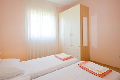 Ferienwohnung mit Balkon und Klimaanlage