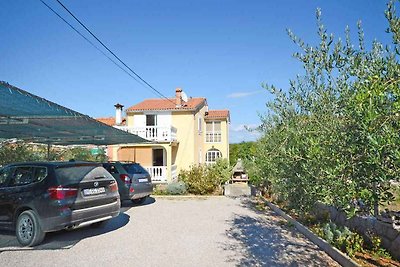 Ferienhaus mit Pool und Klimaanlage