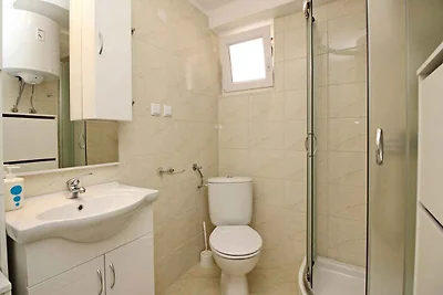 Studio mit Terrasse und Klimaanlage