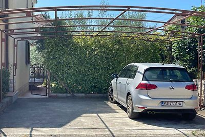 Ferienwohnung mit Pool, nahe dem Strand