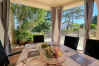 Ferienwohnung mit Terrasse und Klimaanlage