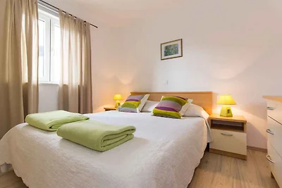 Ferienwohnung mit Terrasse und Klimaanlage