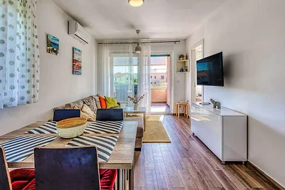 Ferienwohnung mit Balkon und Klimaanlage