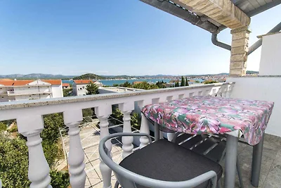 Charmante Ferienwohnung Nada auf Murter mit B