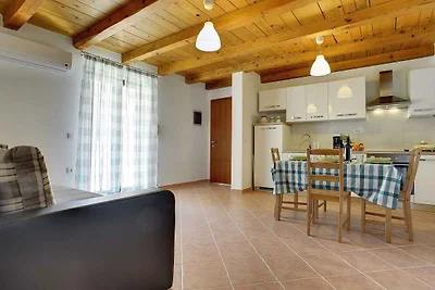 Ferienwohnung mit privater Terrasse und Garte