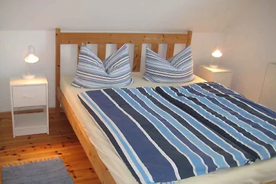 Ferienwohnung mit Balkon, Blick zum Wasser un