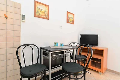 Ferienwohnung mit Klimaanlage und Balkon