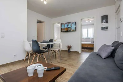 Ferienwohnung mit Klimaanlage und Balkon