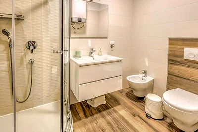 Ferienwohnung mit Balkon und Klimaanlage