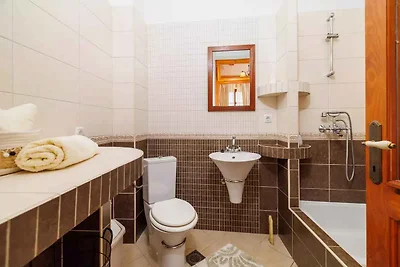 Ferienhaus mit Pool und Klimaanlage