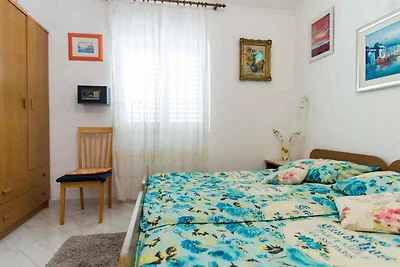 Appartamento Vacanza con famiglia Grebaštica