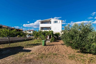 Ferienwohnung mit Balkon und Grill