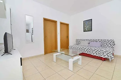 Ferienwohnung mit Klimaanlage und Balkon