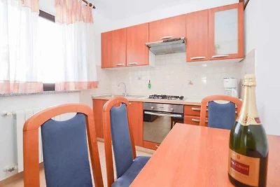 Ferienwohnung mit Balkon und Klimaanlage