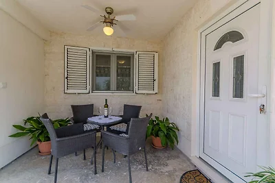 Holiday flat family holiday Okrug Gornji