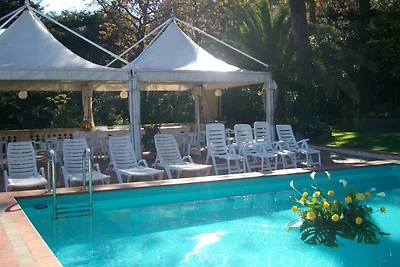 Studio mit Pool