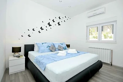 Villa mit Klimaanlage, mit Grillmöglichkeit, 