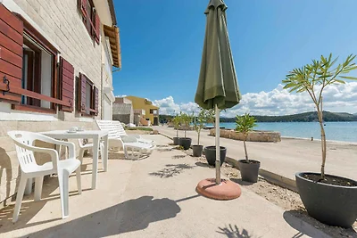 Ferienwohnung am Meer und mit Klimaanlage