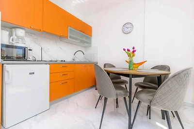 Ferienwohnung mit Klimaanlage und Balkon