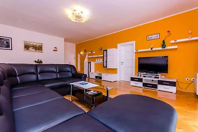 Ferienwohnung mit Klimaanlage und Terrasse