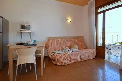 Studio mit Klimaanlage und Balkon