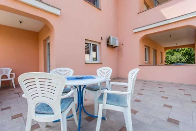 Ferienwohnung mit Terrasse und Klimaanlage