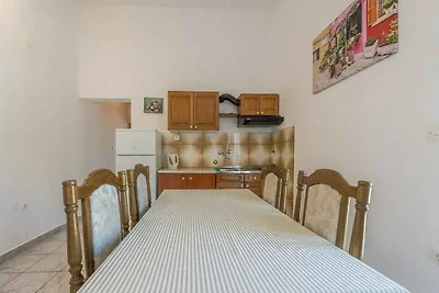 Ferienwohnung mit gemeinsamer Terrasse direkt
