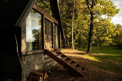 Hütte mit Kamin und beheiztem Aussenfass