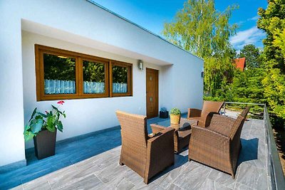 Ferienwohnung mit Garten, nur 100 m vom