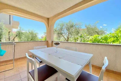 Ferienwohnung mit Klimaanlage und Balkon