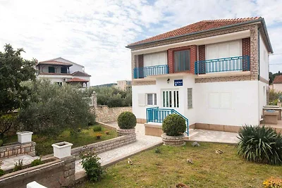 Ferienwohnung mit Klimaanlage und Grill