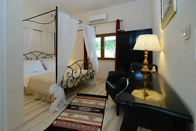 Ferienhaus mit Aussenpool
