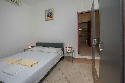 Ferienwohnung mit Terrasse und Grill