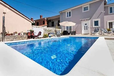 Villa mit Klimaanlage und Pool