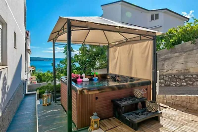 Ferienwohnung mit Swimmingpool und Whirlpool 