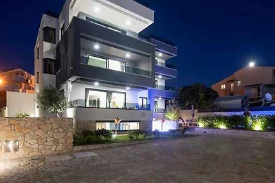 Ferienwohnung mit Pool und Klimaanlage