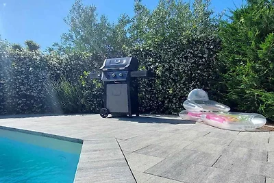 Villa mit Klimaanlage und Pool